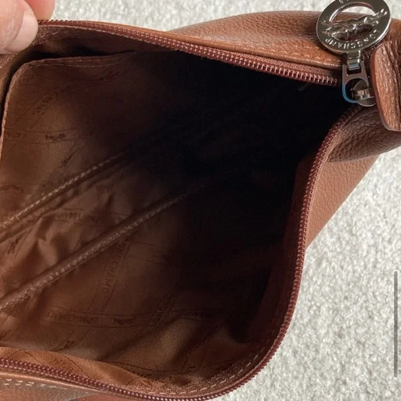 Longchamp pebble Leather crossbody - Picture 8 of 10